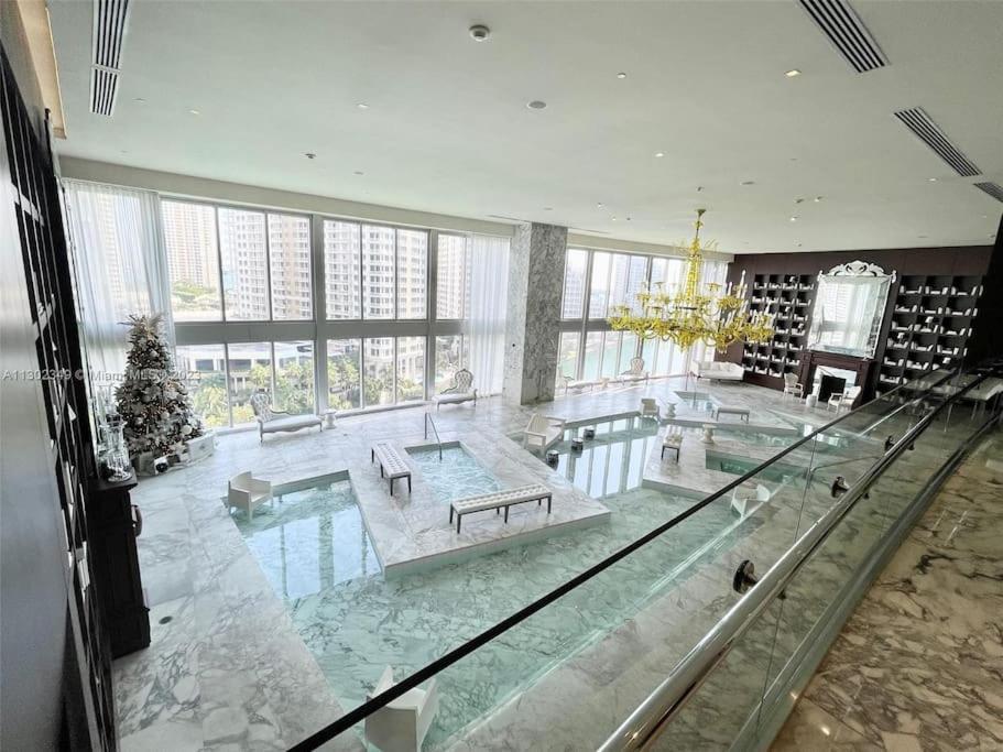 Appartamento Icon Luxury 34Th Floor Amazing Oceanview, Brickell Miami Esterno foto