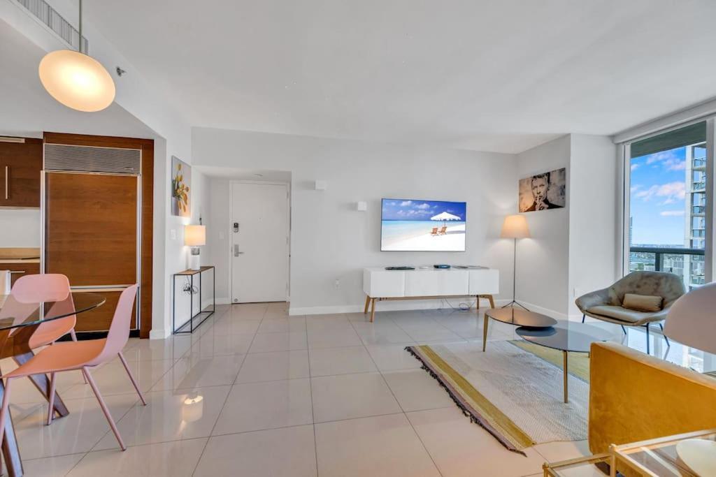 Appartamento Icon Luxury 34Th Floor Amazing Oceanview, Brickell Miami Esterno foto
